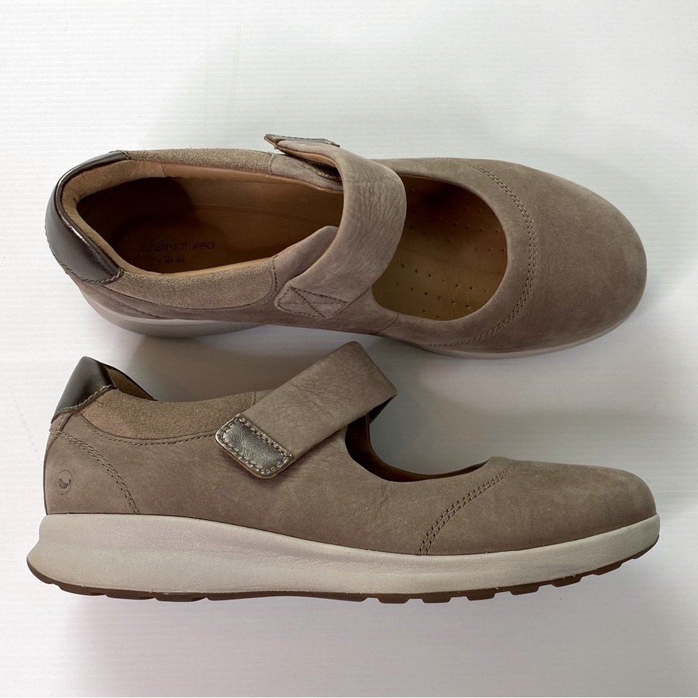 Clarks Unstructured Mary Jane Tennis Shoes
